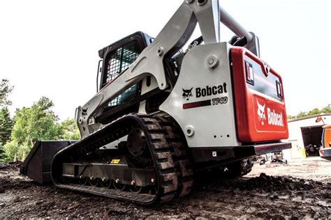 bobcat t740 skid steer specs|bobcat t740 specs ritchie.